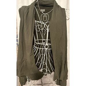 Beautiful NICHE Ladies Draped Vest green Size medium Boho Open Cardigan LIGHTWEI